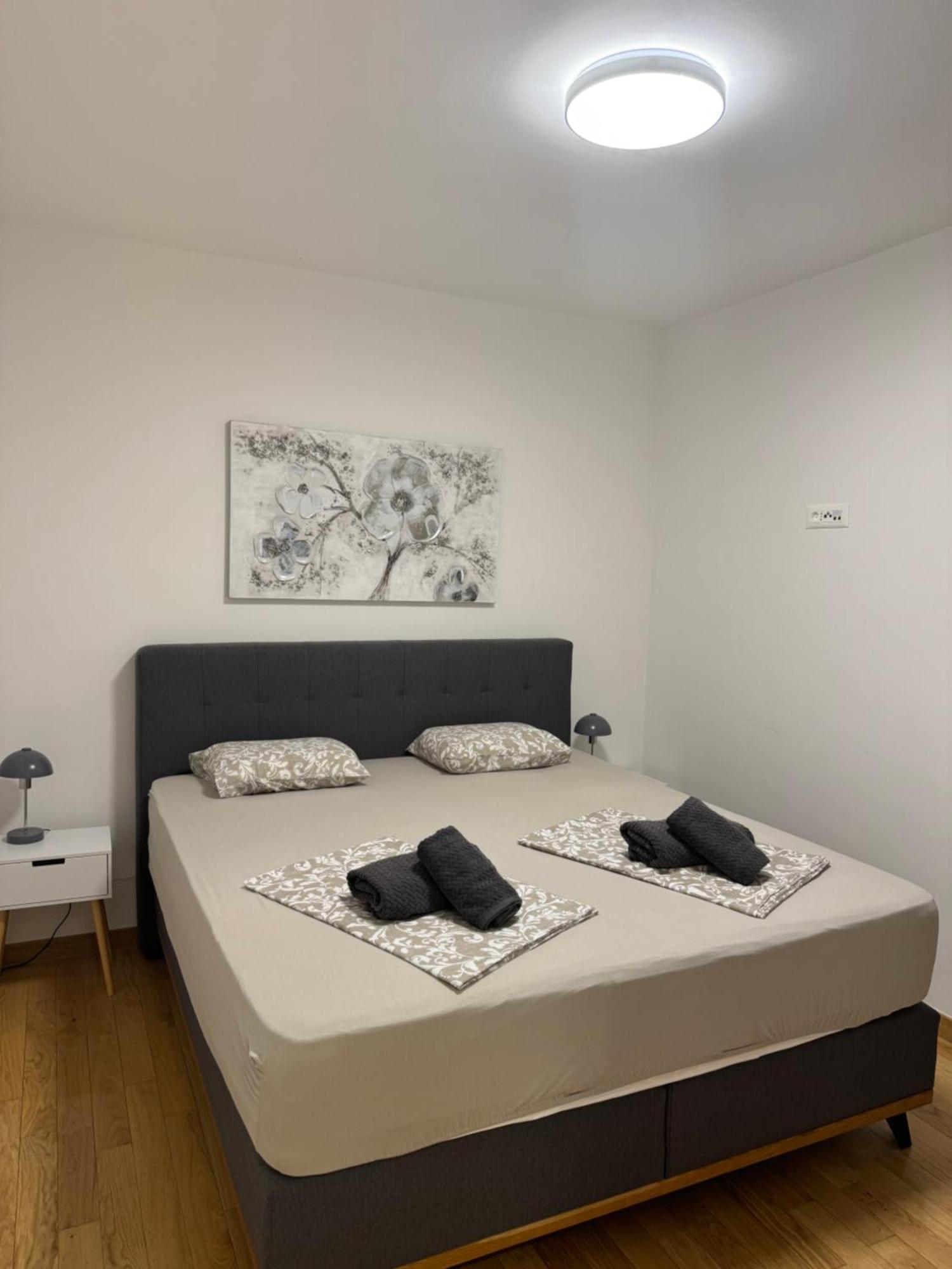 Dvj Apartments 比奥格勒·纳·莫鲁 外观 照片