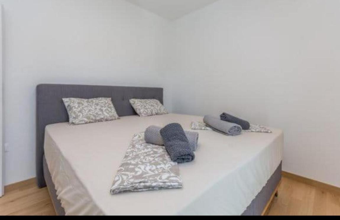 Dvj Apartments 比奥格勒·纳·莫鲁 外观 照片