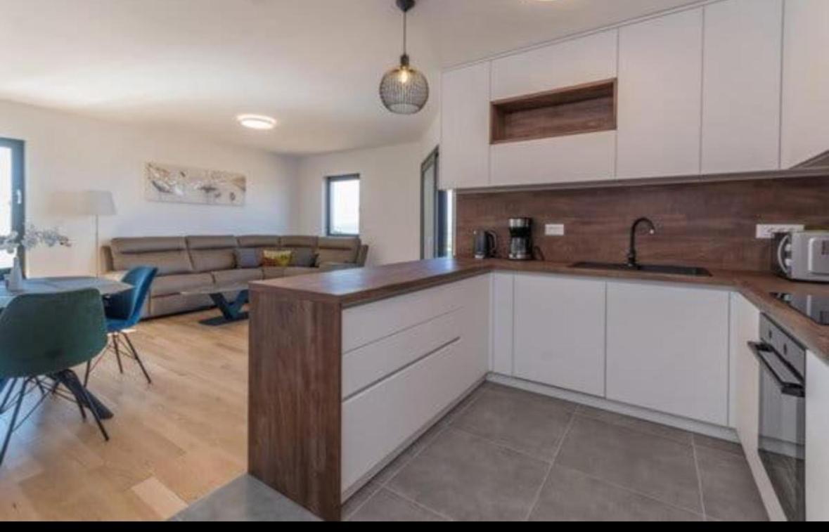Dvj Apartments 比奥格勒·纳·莫鲁 外观 照片